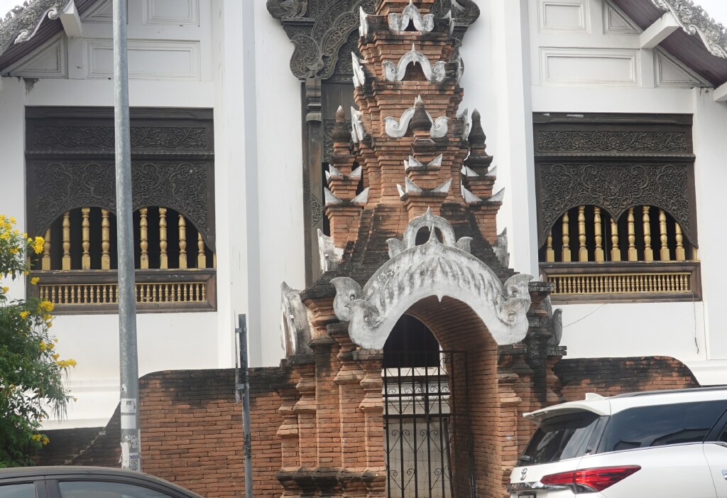 Old, now unused entrance to Wat Jed Lin, Chiang Mai, Thailand