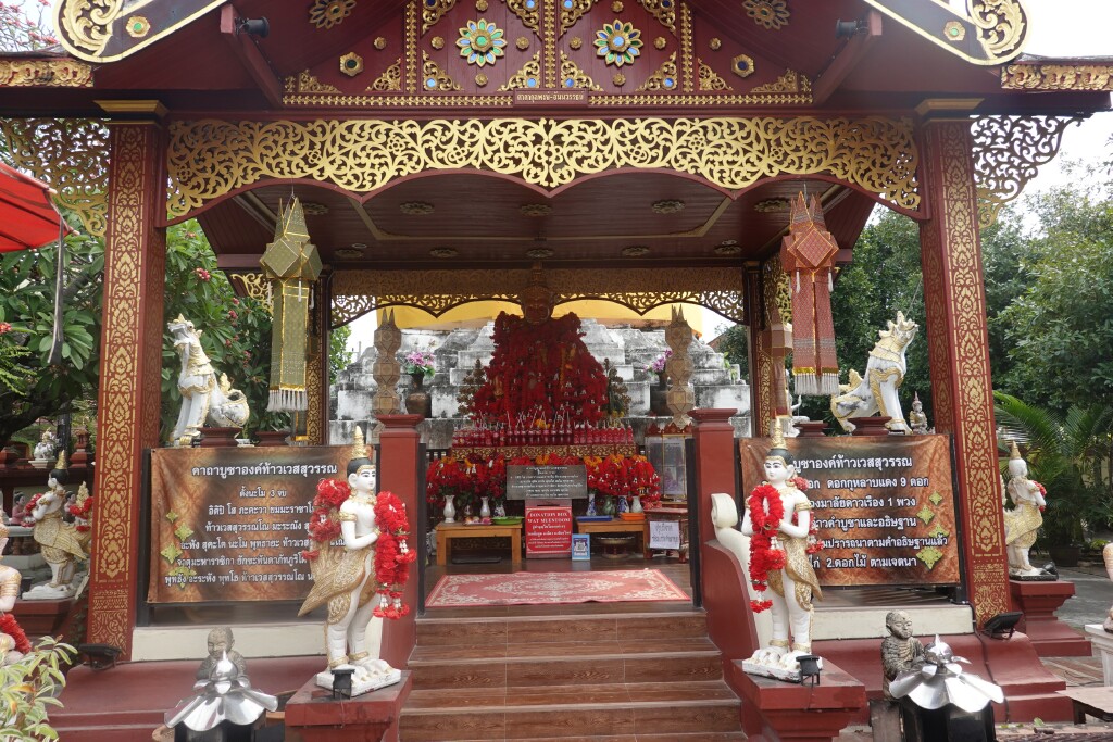 Prayer pavilion inside entrance at Wat Muen Toom, Chiang Mai, Thailand