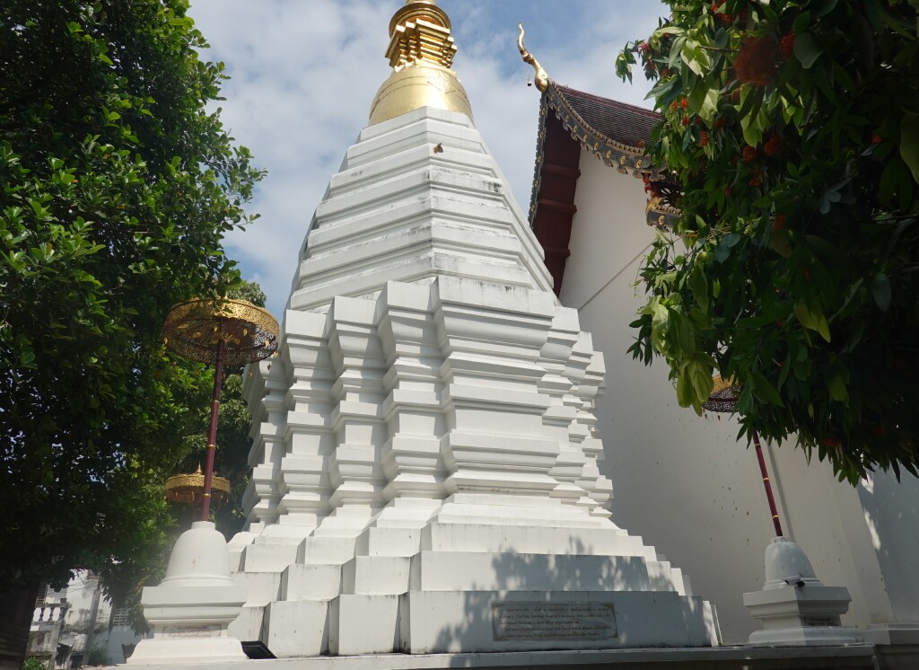 White stucco chedi at Wat Chang Taem, Chiang Mai, Thailand